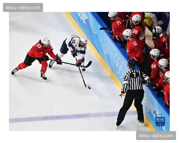 瑞士女冰铜牌战胜利展现防守反击战术有效性