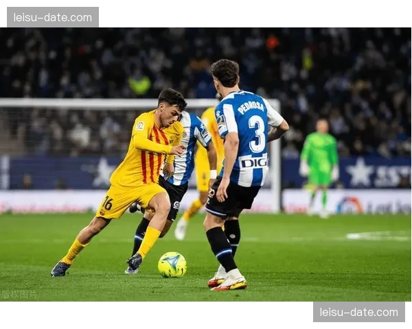 西班牙人防守训练质量存疑,定位球防守专项演练亟待加强 西班牙人防守训练质量存疑,定位球防守专项演练亟待加强